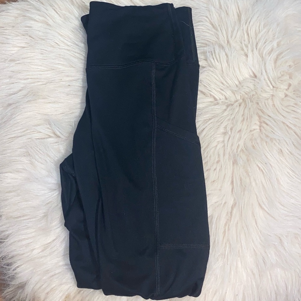 Aerie Chill Play Move Pocket Legging